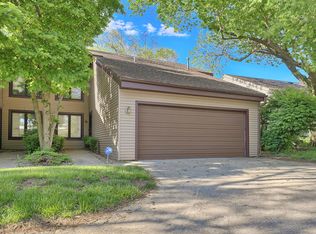 906 Colorado Ave, Urbana, IL