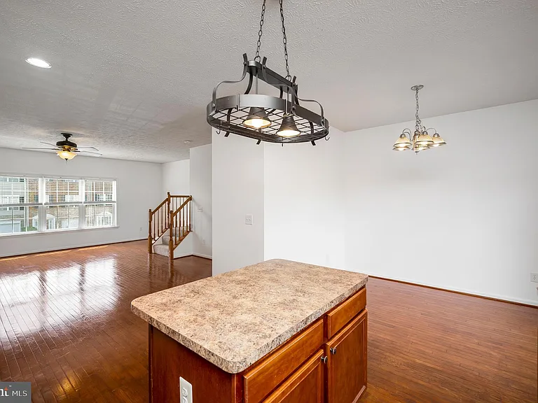 104 Stingray Ct — Photo 8