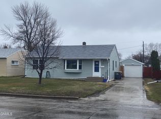 316 12th Ave NE, Jamestown, ND 58401