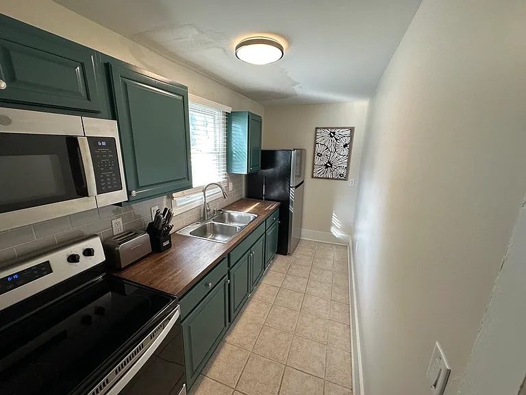 303 W Park Ave #B — Photo 8