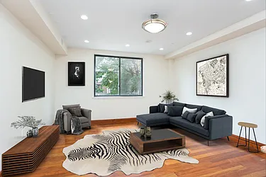 Sold by WorldWide Homes, Inc.