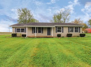 135 Delane Dr, Lexington, IL 61753
