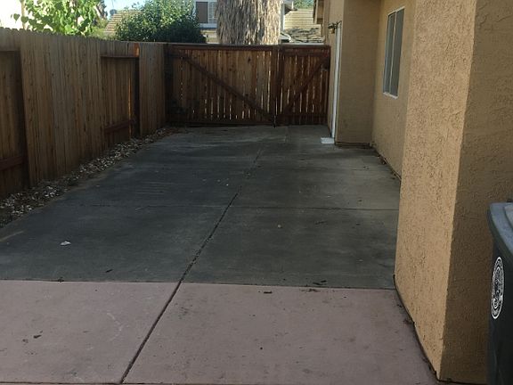2nd image of 8669 Gossamer Way