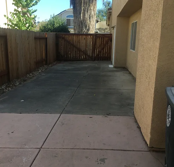 8669 Gossamer Way — Photo 2