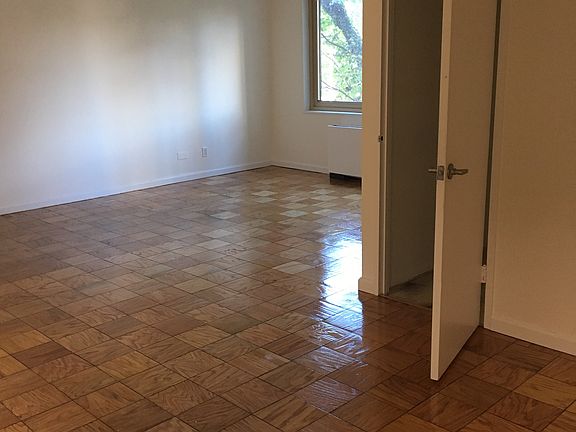 3rd image of 2500 Johnson Ave #208