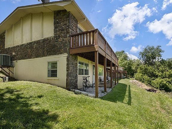 3rd image of 14662 Arrowhead Dr