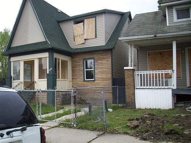 2nd image of 6585 McDonald St