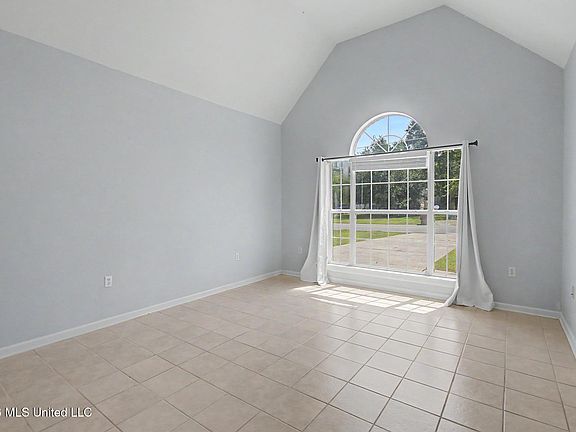 5th image of 307 Espy Ave