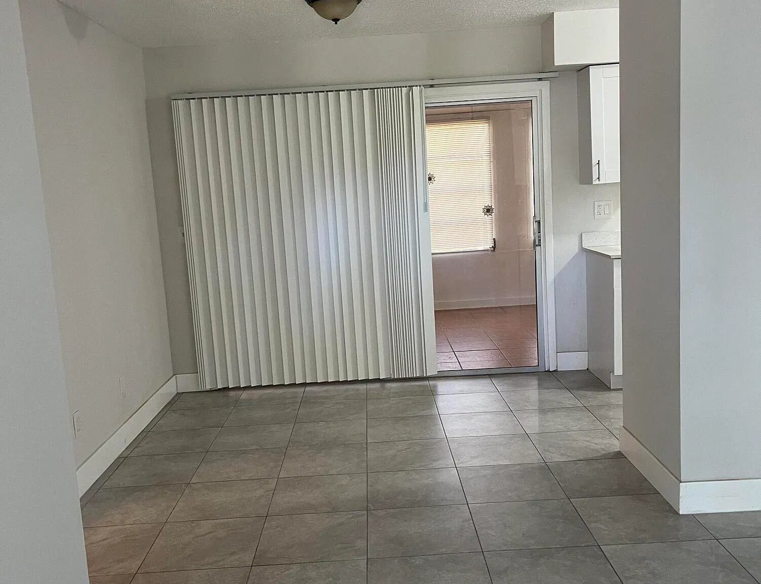 2 bed, 2.0 bath, 990 sqft, $2,200 — Photo 3