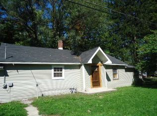 5802 Woodside Dr, Indianapolis, IN