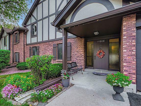 5th image of 11206 Cottonwood Dr #22D
