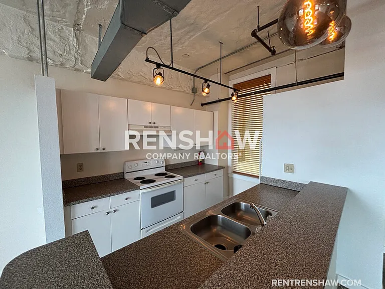 245 Madison Ave #604 — Photo 7