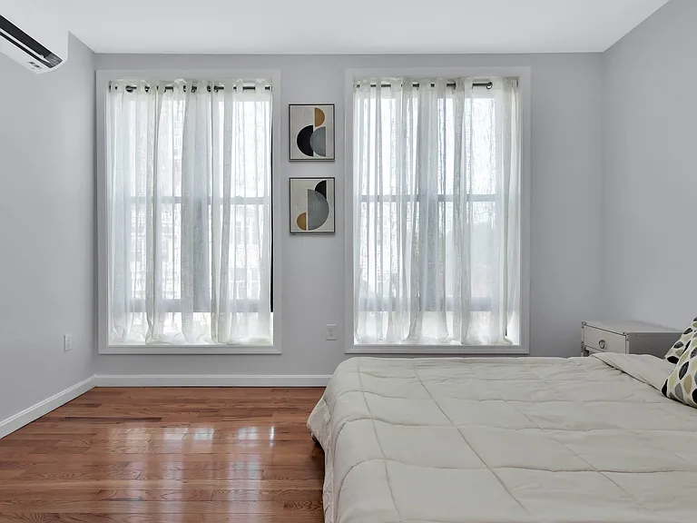 284 Essex St #503 — Photo 9