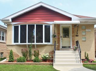 4725 N New England Ave, Harwood Heights, IL 60706