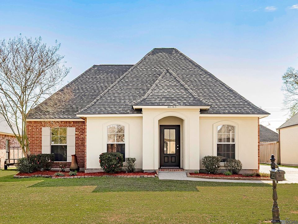 1st image of 40363 Creekway Cove Ct