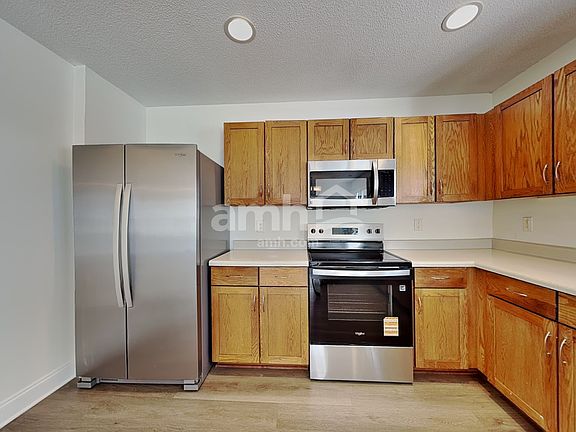 3rd image of 6017 Namozine Ct