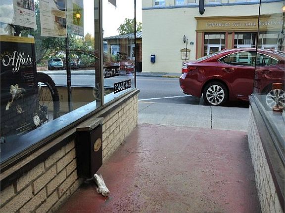 2nd image of 118 Washington St W