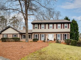 5180 Meadowlake Dr, Dunwoody, GA 30338
