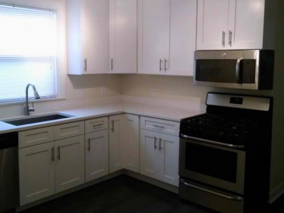 1st image of 2231 N Sawyer Ave #A