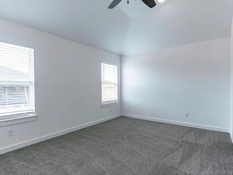 15116 E 38th Pl S — Photo 8