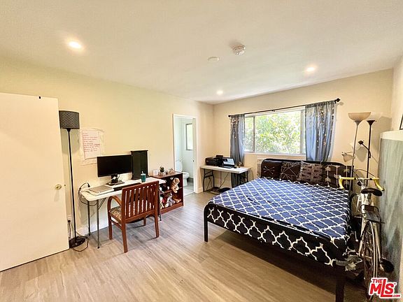 5th image of 925 S Holt Ave APT 8