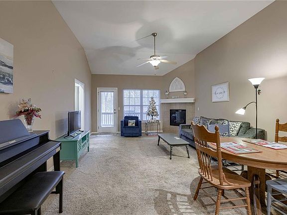 4th image of 9407 N Gower Ave