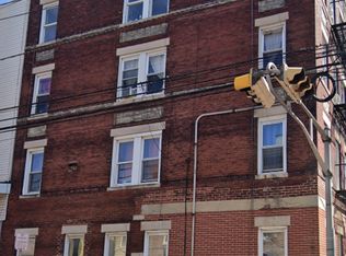 382 Chestnut St APT 3, Newark, NJ 07105