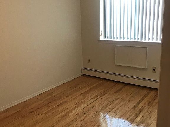 3rd image of 27-17 Newtown Ave #3