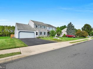 113 Laurie Ln, Lititz, PA 17543