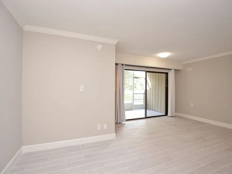 622 Olde Camelot Cir #3212 — Photo 28