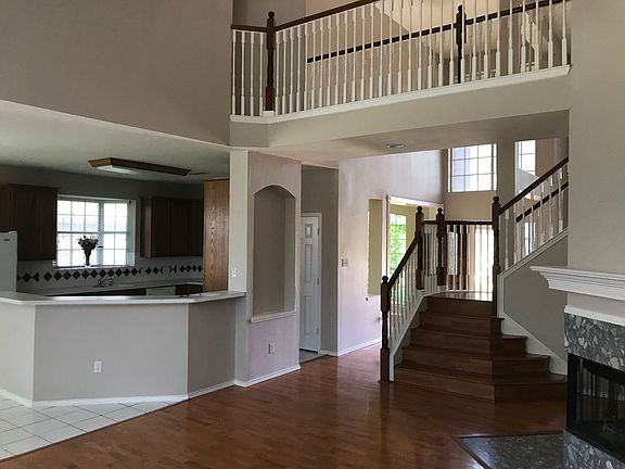 4th image of 7901 Constitution Dr