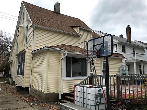 4th image of 1567 Spring Garden Ave