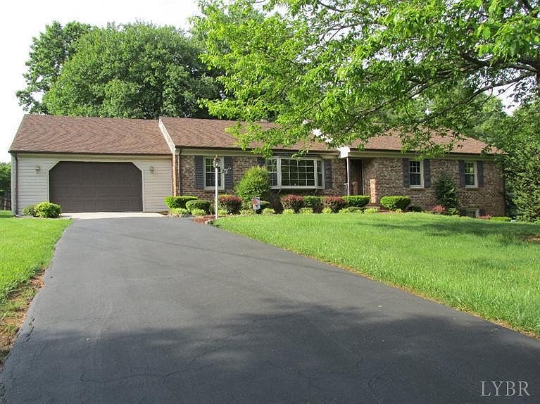 1st image of 21 Ash Grove Dr