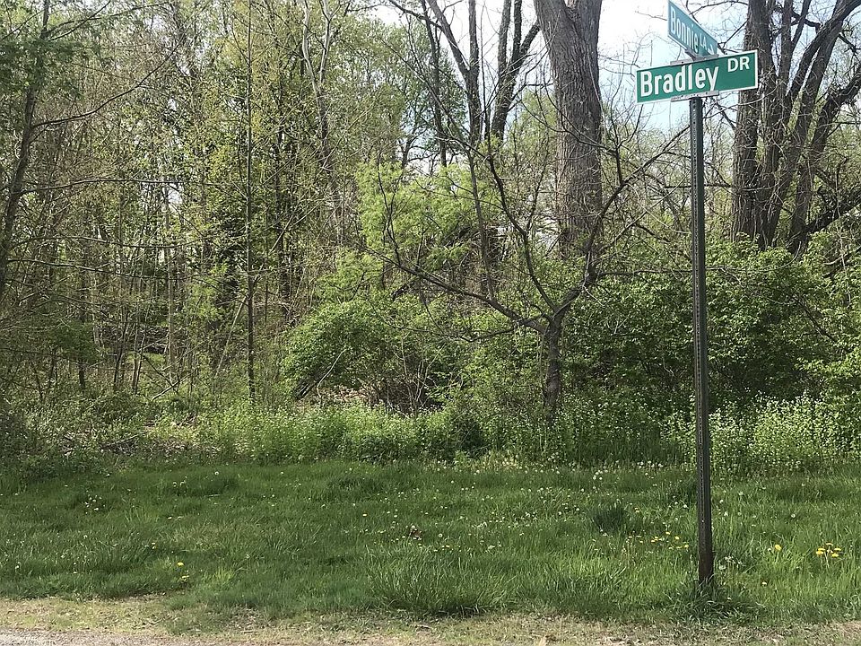 1st image of Bradley Dr