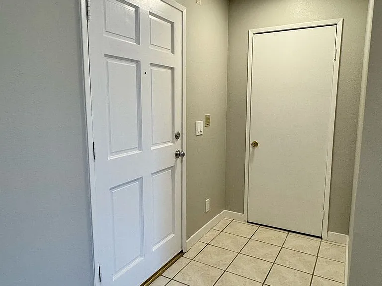 1200 Gaviota Ave #108 — Photo 10