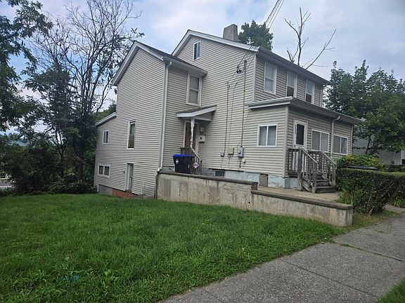 2nd image of 150 N Clinton St
