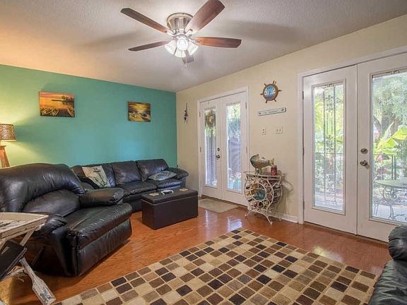 5th image of 2501 Gulf Ave