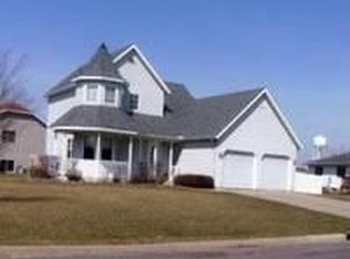 2101 4th St NE, Waseca, MN 56093