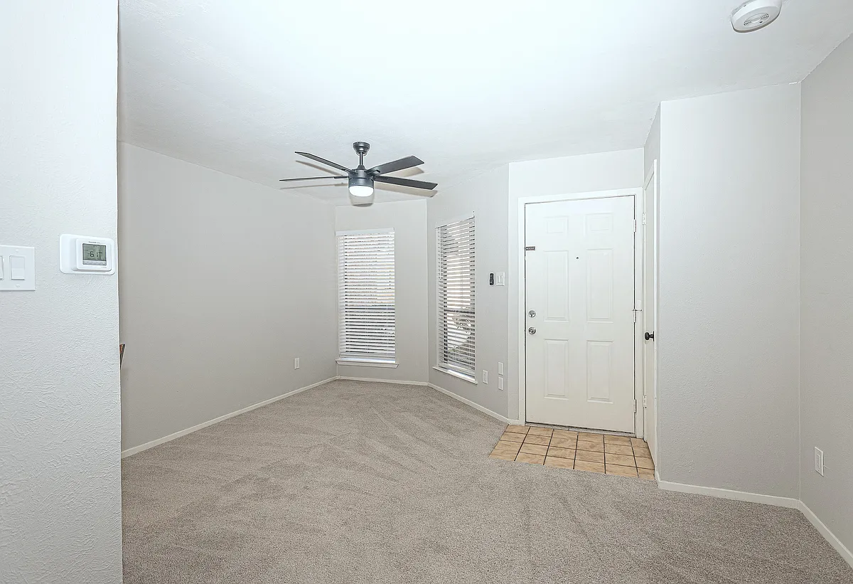 Building Photo - 3022 Forest Ln #308