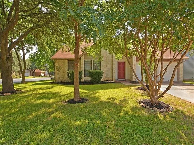 7601 Hawkeye Dr — Photo 24