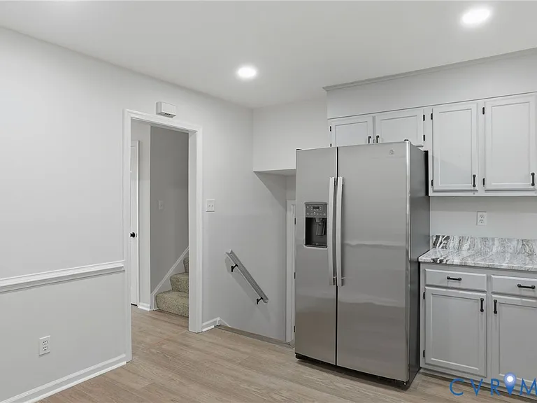 9015 Covewood Rd — Photo 10