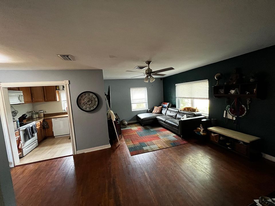 1st image of 2424 18th St N