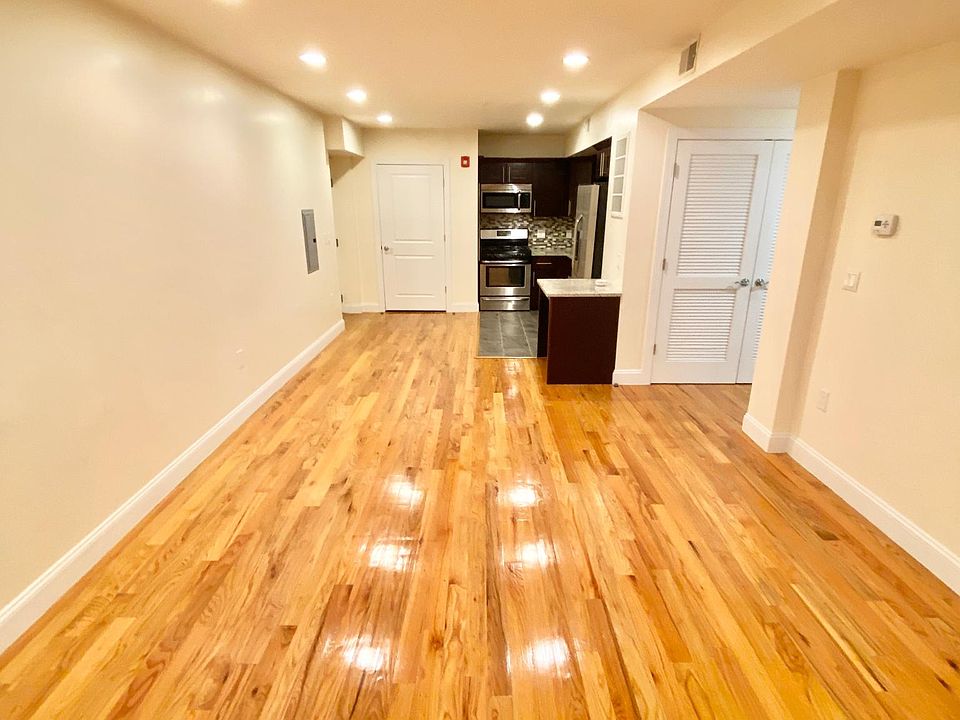 1st image of 93 N Walnut St #104