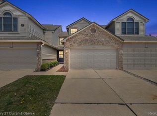 45105 Horseshoe Cir, Canton, MI 48187