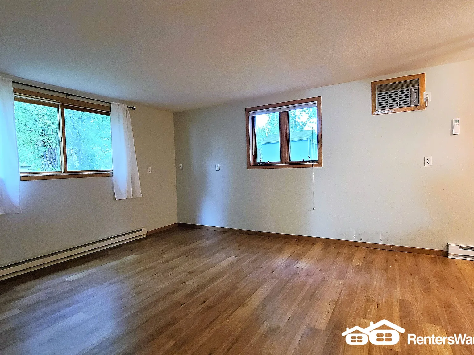 2BR/1BA Home in Roberts, WI — Photo 3