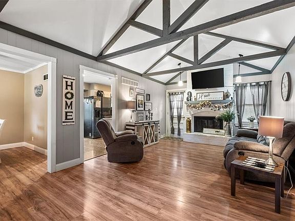 2nd image of 114 Ethel Ln