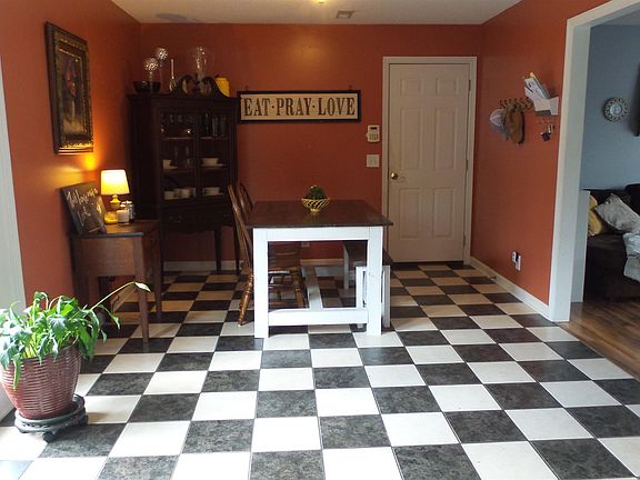 5th image of 100 Lorien Cir