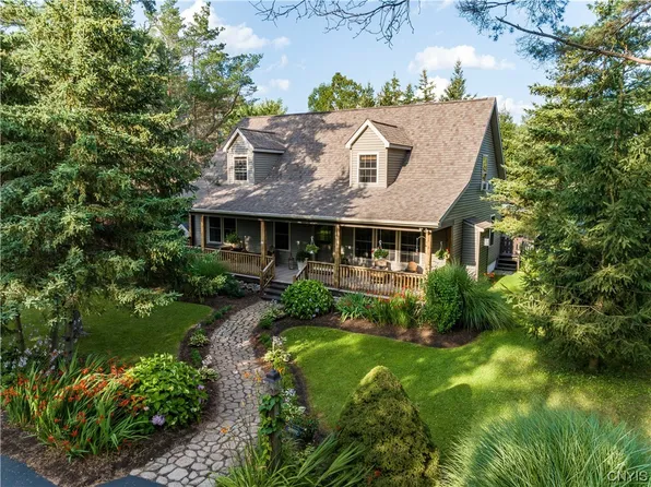 3000 Ridge Rd, Manlius, NY 13104
