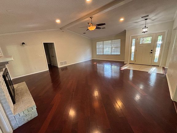 4th image of 2835 Admirals Walk Dr E
