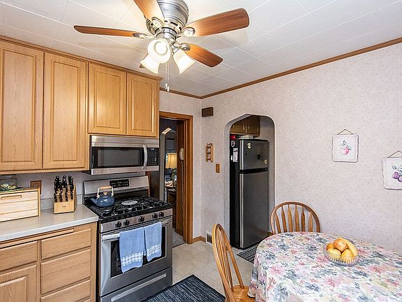 4th image of 501 N 113th St